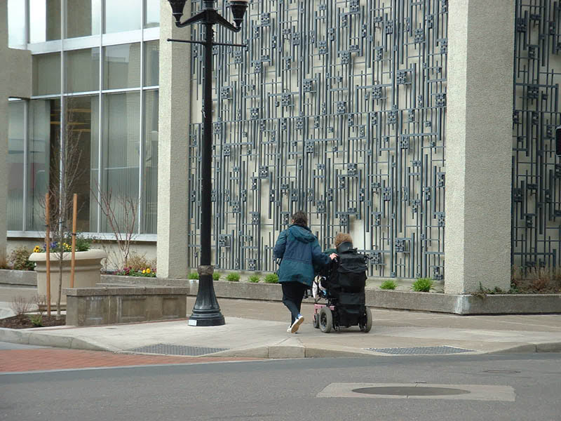 BroadwayAtOakWheelchair2