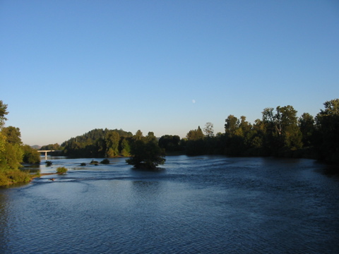 Friday, August 24, 2007: Dancing over the River