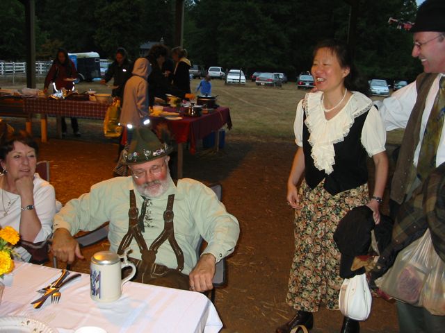 L-->R: Gretchen, Peter (schon k.o.?), Hsiaoli, Uwe