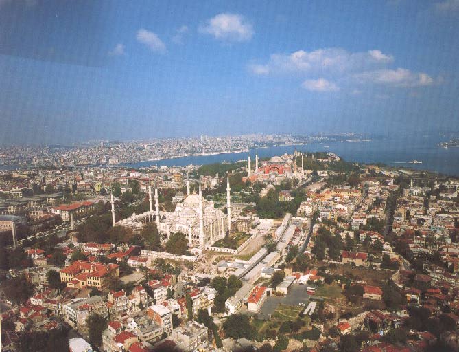 istanbul.jpg (70278 bytes)