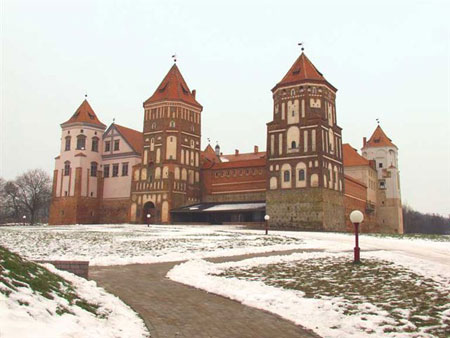 Mir Castle in Winter